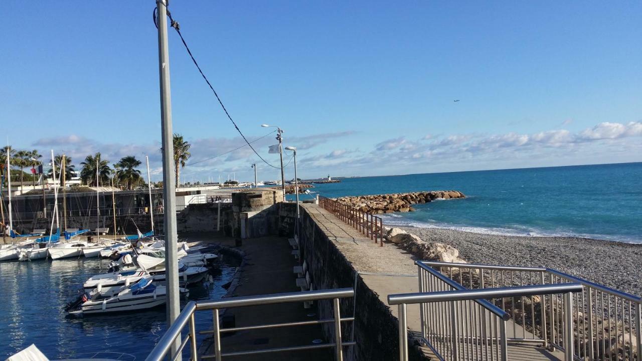 Apartment Heliotel Marine 4* Bord De Mer Сен-Лоран-дю-Вар Екстериор снимка